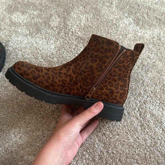 Cat & Jack Cheetah Combat Boots - Picture 2 of 3